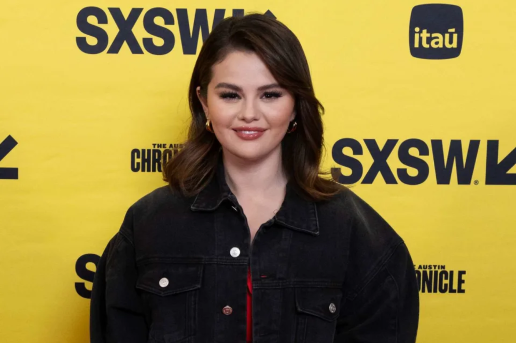 Selena Gomez Goes Makeup-Free for Series of New ‘Real’ Selfies