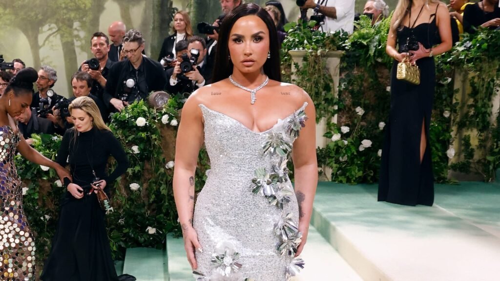 Demi Lovato Plans To Keep Future Kids Away From Entertainment Industry